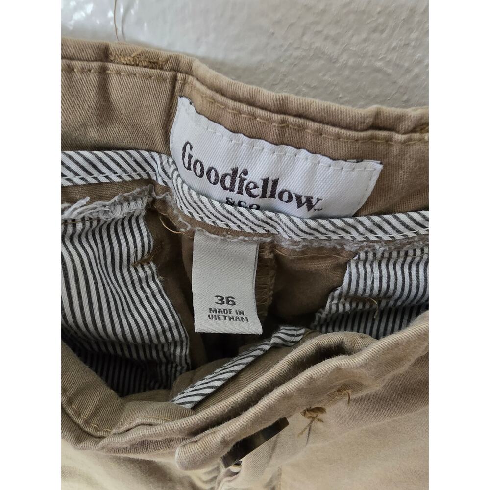 Goodfellow Shorts - Picture 3 of 3